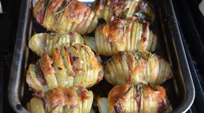 Ziemniaki w stylu hasselback z grilla